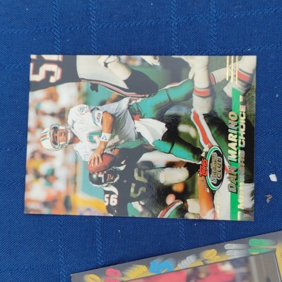 Football Cards - Picture 4 of 5
